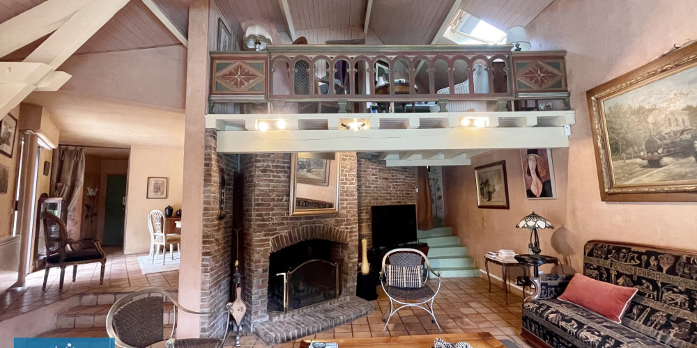 maison à LE PIAN MEDOC (33290)